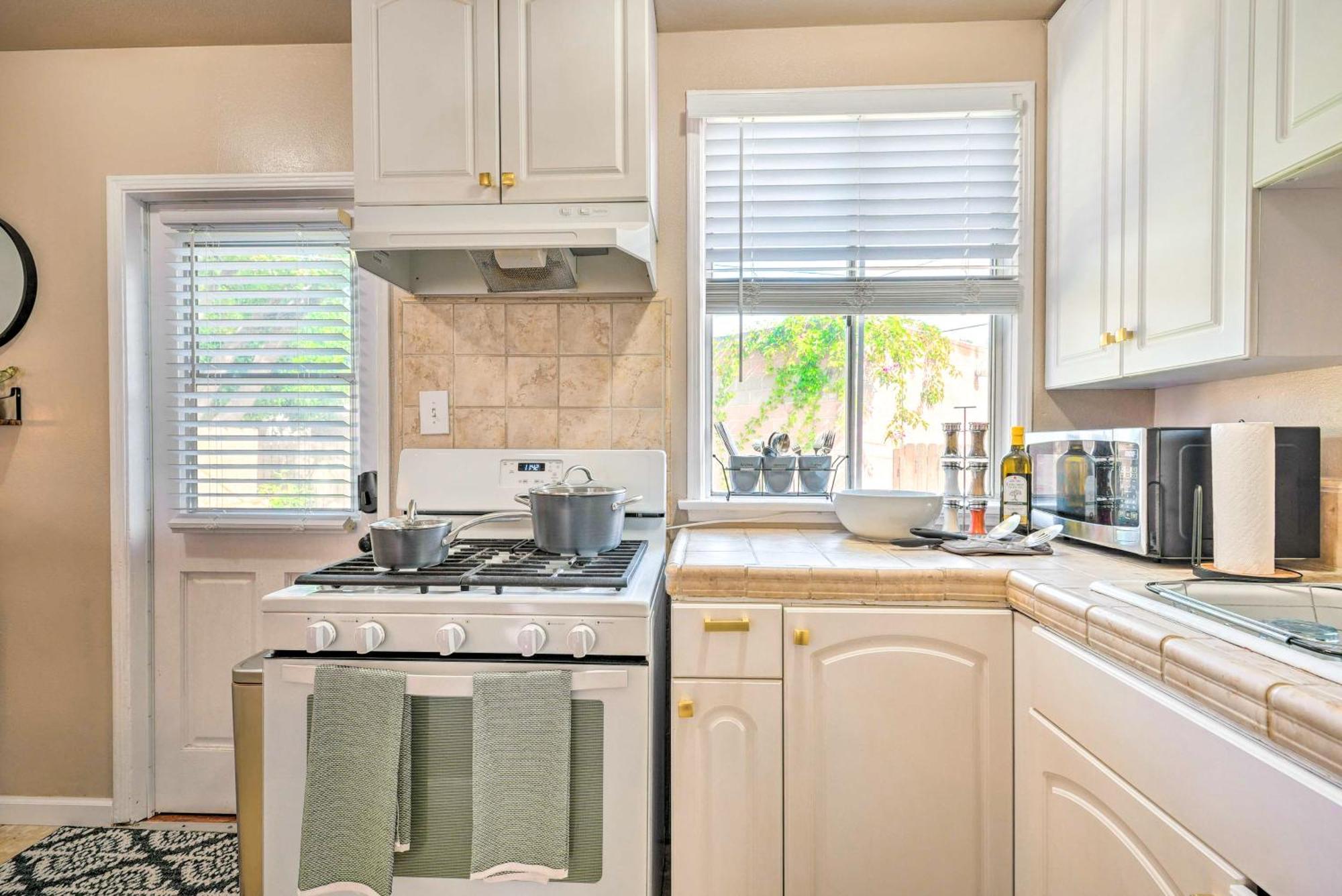 Willa Stylish And Modern Burbank Gem With Private Yard! Zewnętrze zdjęcie
